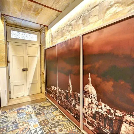 Moon Stone * 瓦莱塔