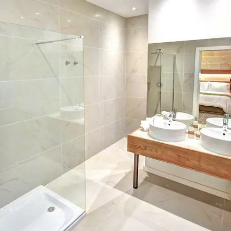 Moon Stone * 瓦莱塔