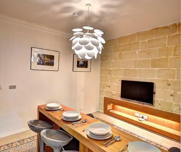Moon Stone Apartment Valletta