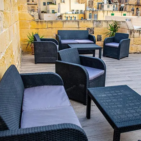 Moon Stone Апартаменты