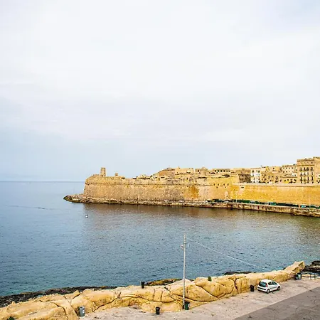 Moon Stone Valletta